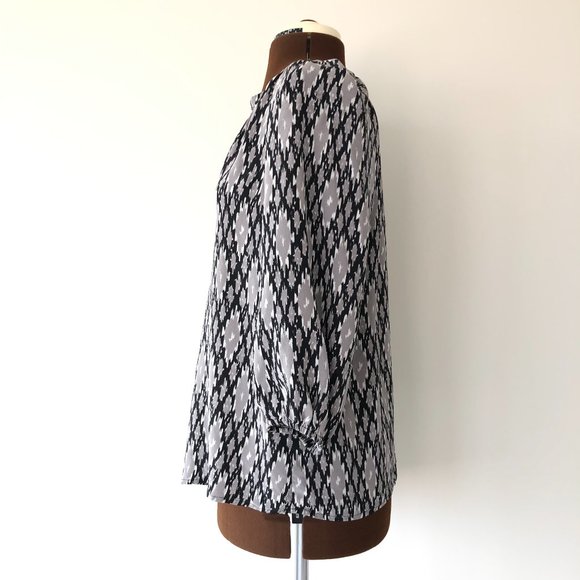 Joie Silk Black and Grey Aztec Print Pullover Top - Picture 4 of 7